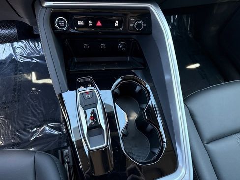 New 2025 Audi Q5 Premium image 18