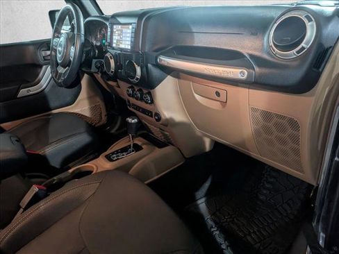 Used 2017 Jeep Wrangler Unlimited Sahara w/ Max Tow Package image 26