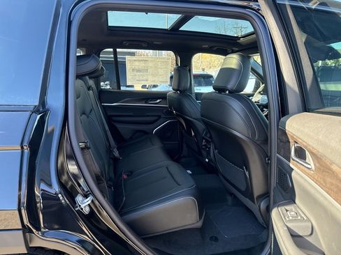 New 2026 Jeep Grand Cherokee Limited image 28