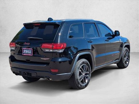 Used 2018 Jeep Grand Cherokee Trailhawk w/ Trailhawk Luxury Group AWD/4WD image 5