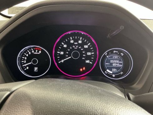 Certified 2019 Honda HR-V LX image 16