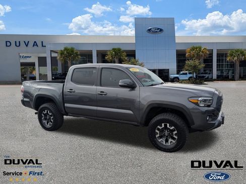 Used 2020 Toyota Tacoma TRD Off-Road image 1