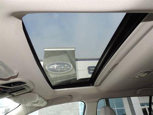 New 2025 Subaru Outback Premium w/ Popular Package #1A image 9