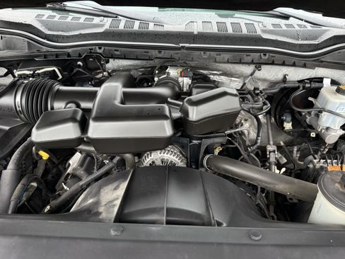 Used 2017 Ford F250 XLT w/ XLT Premium Package AWD/4WD image 31