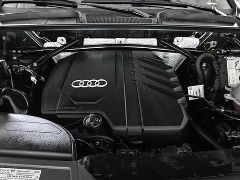 Certified 2025 Audi Q5 2.0T Premium Plus image 24