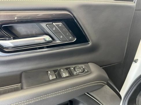 Used 2025 GMC Yukon Elevation w/ LPO, Floor Liner Package AWD/4WD image 6