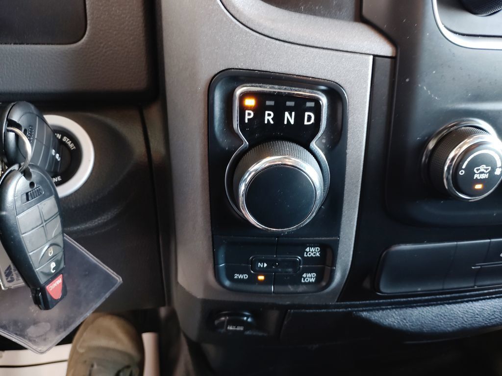 Used 2018 RAM 1500 Express AWD/4WD image 26
