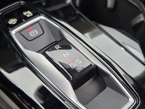 Certified 2025 Audi Q5 Prestige image 24