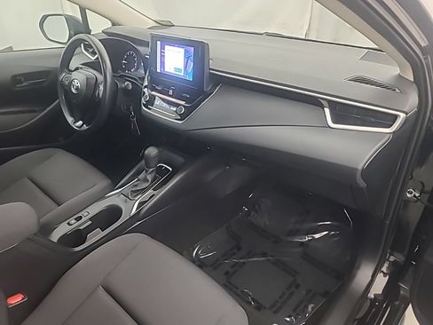 Used 2025 Toyota Corolla LE FWD image 14