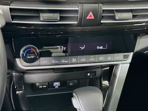 Used 2023 Kia Seltos EX image 24