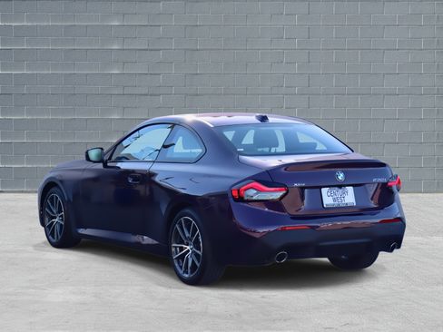 Used 2024 BMW 230i xDrive Coupe w/ Premium Package image 7
