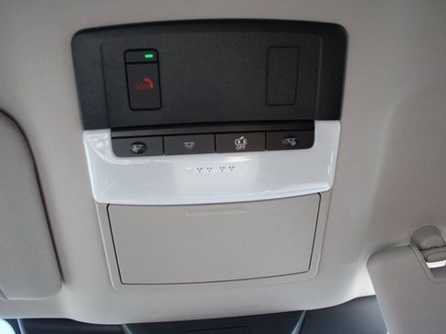 New 2025 Nissan Pathfinder SL image 15