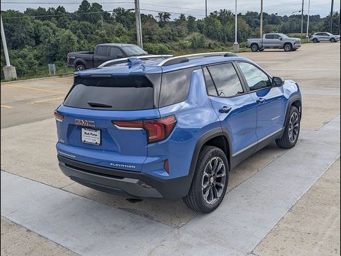 New 2026 GMC Terrain Elevation w/ Elevation Premium Package AWD/4WD image 7