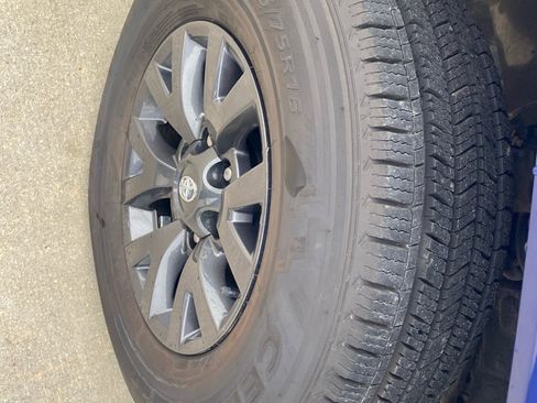 Used 2023 Toyota Tacoma SR5 image 12