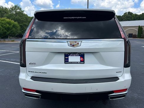Used 2023 Cadillac Escalade ESV Premium Luxury AWD/4WD image 25