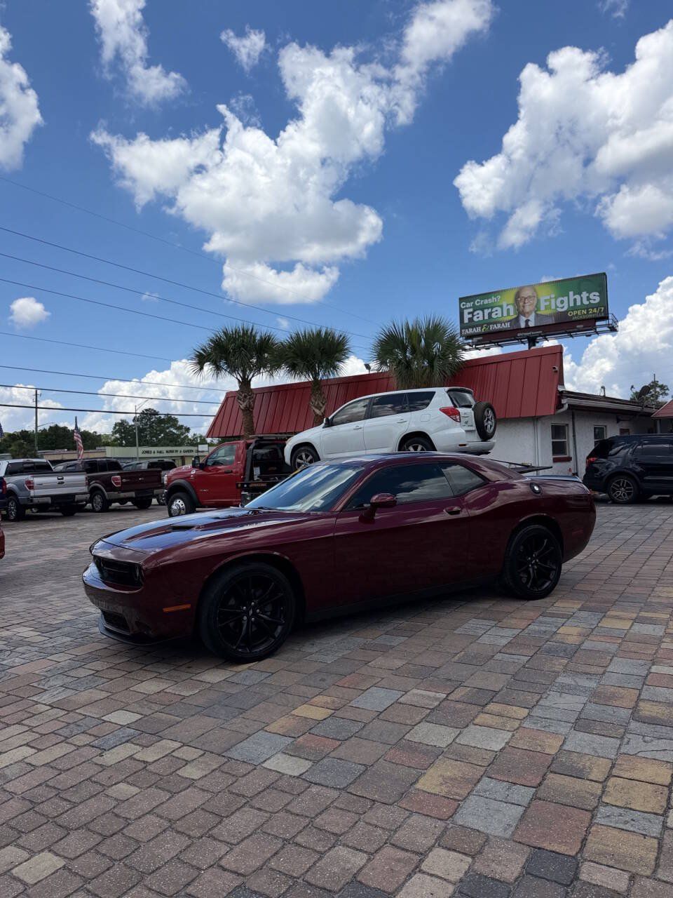 Used 2017 Dodge Challenger SXT w/ Blacktop Package RWD image 14