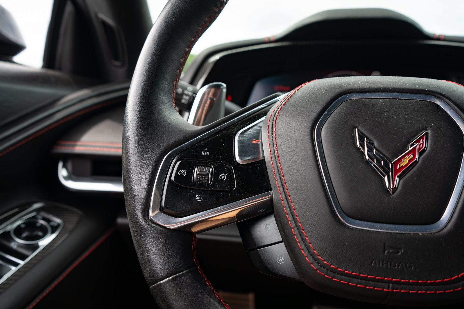 Used 2020 Chevrolet Corvette Stingray Premium Cpe w/ 3LT Preferred Equipment Group RWD image 47