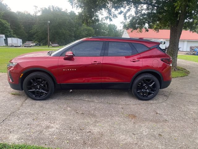 Used 2019 Chevrolet Blazer LT FWD image 2