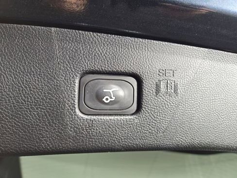 Used 2024 Ford Edge Titanium AWD/4WD image 31
