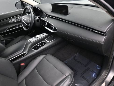 Used 2022 Genesis GV70 2.5T image 11