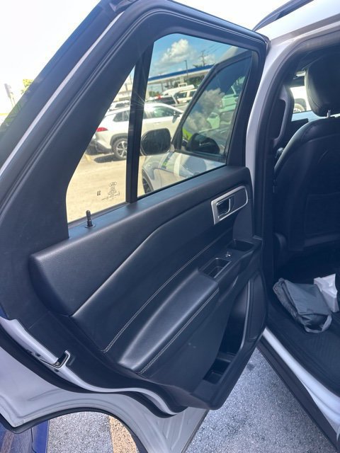 Used 2020 Ford Explorer XLT w/ Equipment Group 202A RWD image 19