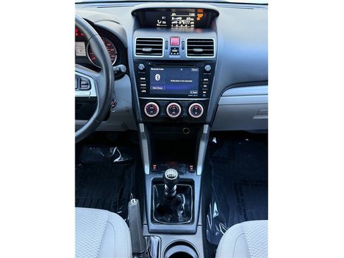 Used 2017 Subaru Forester 2.5i Premium AWD/4WD image 13