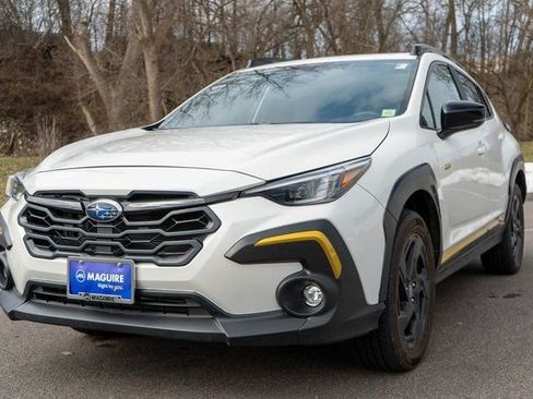 Used 2025 Subaru Crosstrek 2.5i Sport AWD/4WD image 2