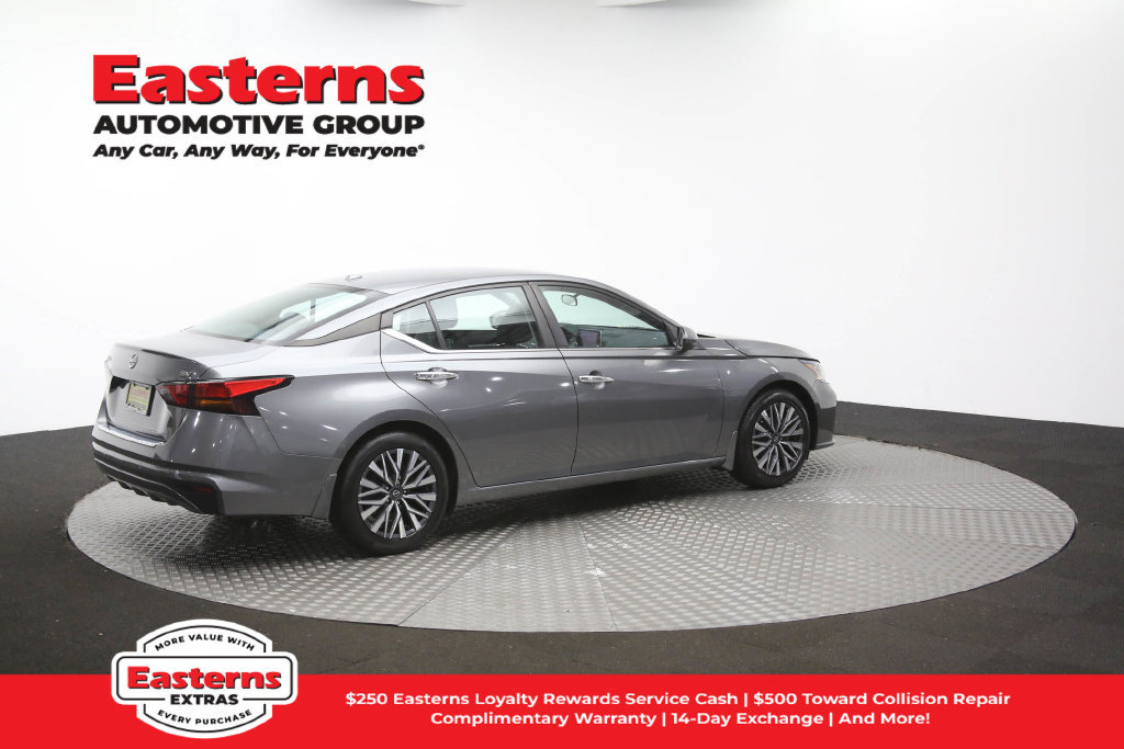 Used 2023 Nissan Altima 2.5 SV FWD image 44