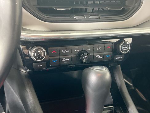 Used 2022 Jeep Compass Limited AWD/4WD image 15