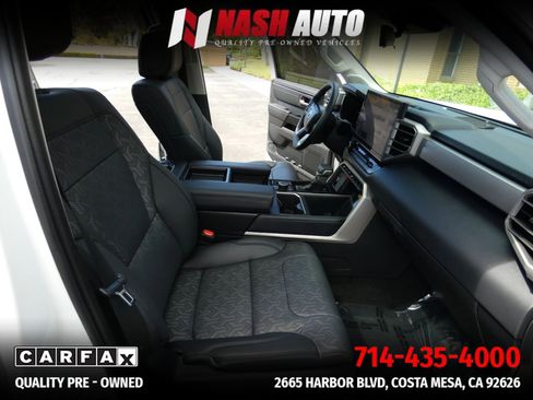 Used 2024 Toyota Tundra Limited AWD/4WD image 33