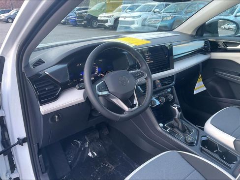 New 2026 Volkswagen Taos S image 9