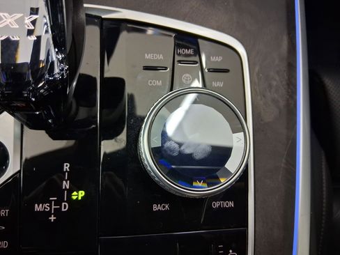 Certified 2023 BMW X5 xDrive45e w/ Executive Package image 30