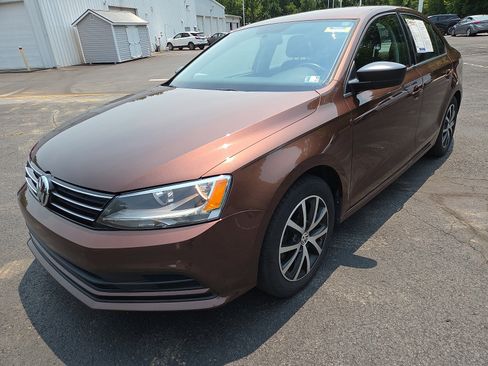 Used 2016 Volkswagen Jetta SE FWD image 7