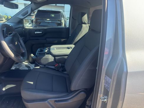 Used 2025 Chevrolet Silverado 1500 W/T image 10