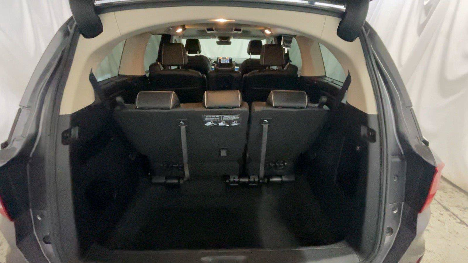 Certified 2025 Honda Odyssey Touring image 21