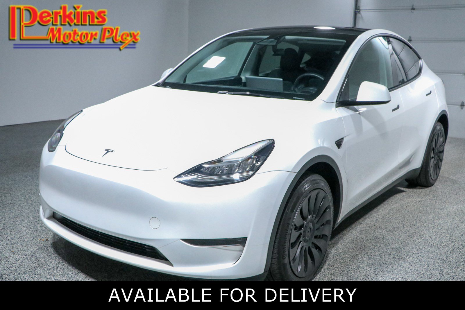 Used 2023 Tesla Model Y AWD image 1