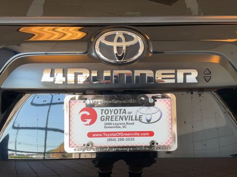Used 2023 Toyota 4Runner TRD Off-Road Premium w/ Moonroof Package AWD/4WD image 58