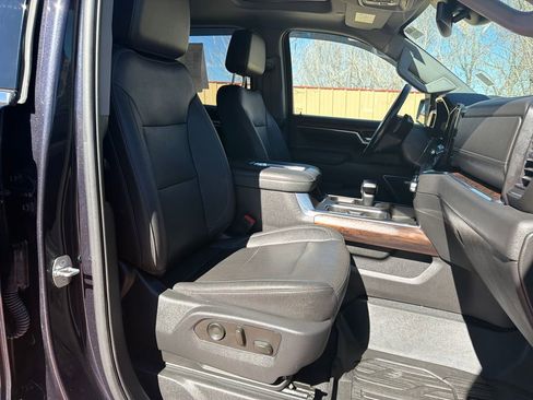 Used 2022 GMC Sierra 1500 SLT w/ SLT Premium Plus Package image 32