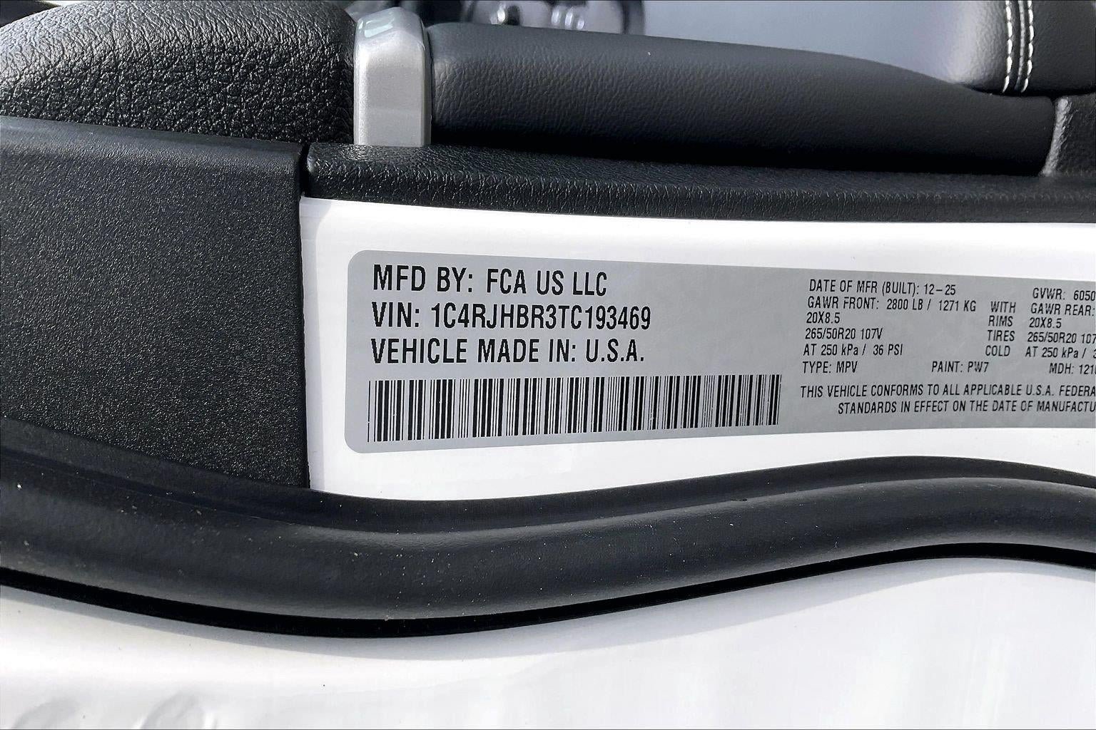 New 2026 Jeep Grand Cherokee Limited w/ Limited Altitude Package AWD/4WD image 12
