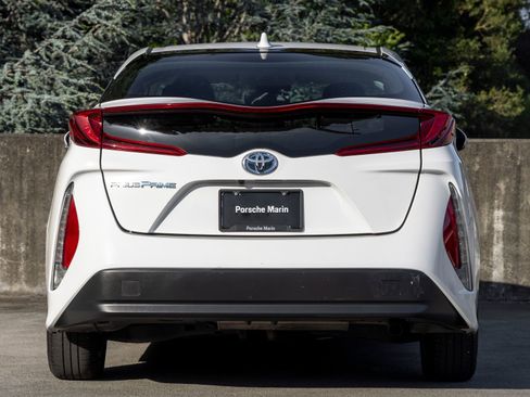 Used 2021 Toyota Prius Prime LE FWD image 10