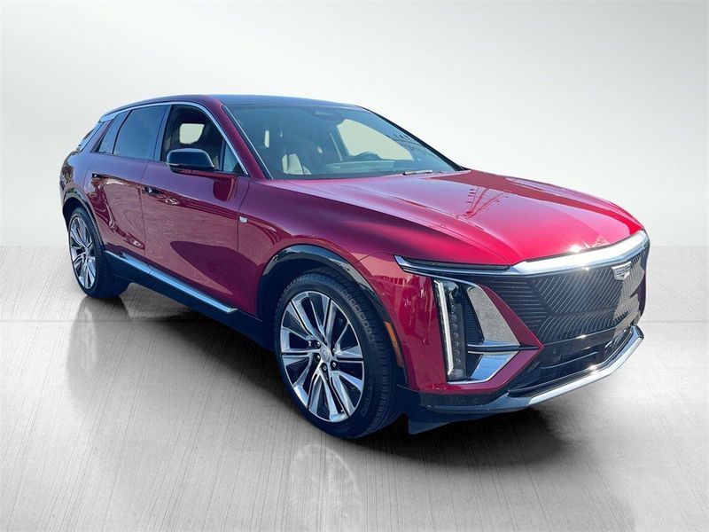 Certified 2024 Cadillac Lyriq Luxury w/ LPO, Floor Liner Package image 1