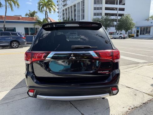 Used 2018 Mitsubishi Outlander LE FWD image 8