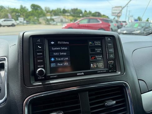 Used 2015 Dodge Grand Caravan R/T FWD image 30