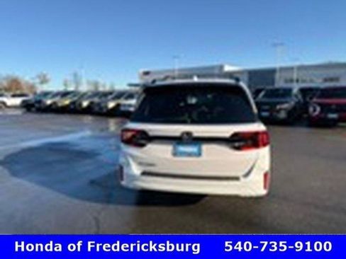 Certified 2025 Honda Odyssey EX-L image 6