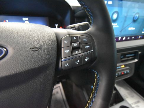 New 2026 Ford Maverick Lobo image 9