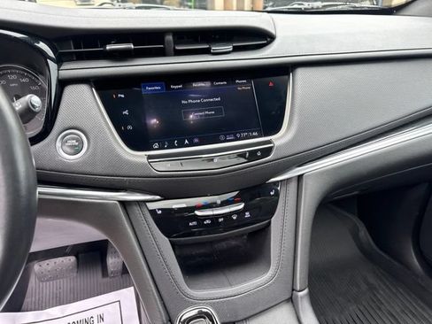 Used 2020 Cadillac XT5 Premium Luxury AWD/4WD image 18