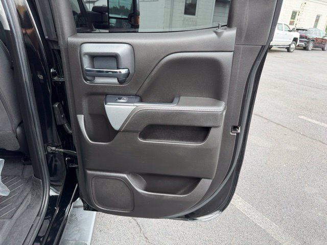 Used 2018 Chevrolet Silverado 1500 LT w/ All Star Edition AWD/4WD image 13