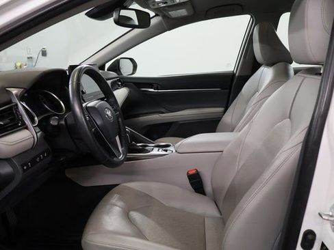 Used 2022 Toyota Camry XLE AWD/4WD image 12