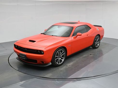 Used 2023 Dodge Challenger R/T image 34