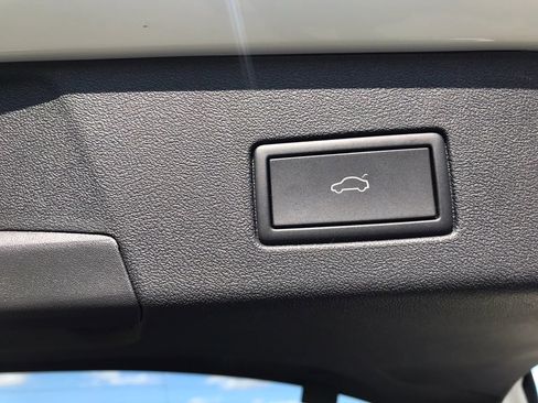 Used 2023 Volkswagen ID.4 Pro S Plus image 40